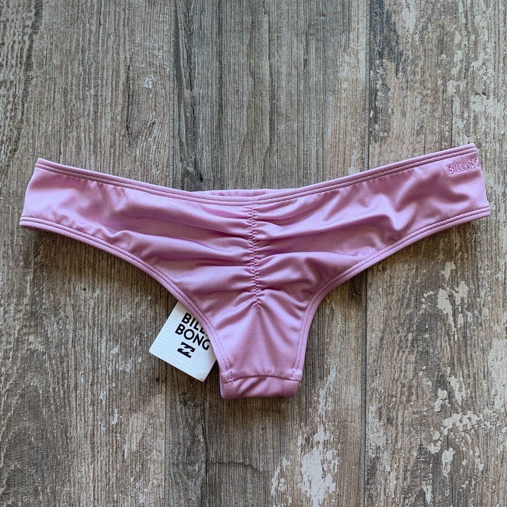 π₯π₯BILLABONG - SS HAWAII CHEEKY BOTTOMSπ₯π₯ - Picture 3 of 4